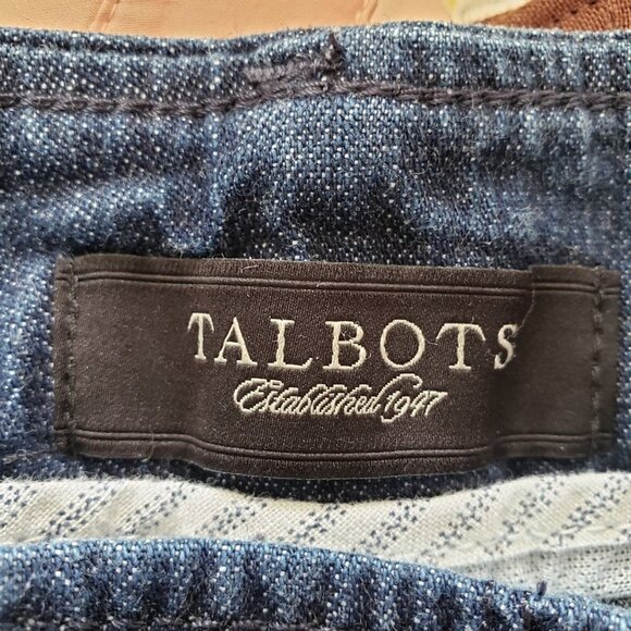 Talbots Signature Flare Woman Size 8 Dark Wash Denim with Stretch 9.5" rise - Picture 5 of 7